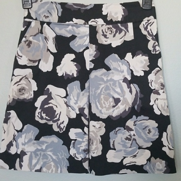 Express design studio Y2K Romantic womens floral skirt size 2 - Picture 1 of 7